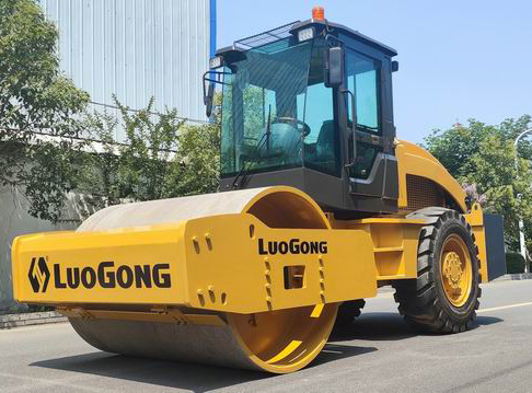 YZD-8全液壓壓路機(jī)